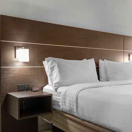 Holiday Inn Express And Suites Chicago West - St Charles By Ihg Saint Charles Extérieur photo