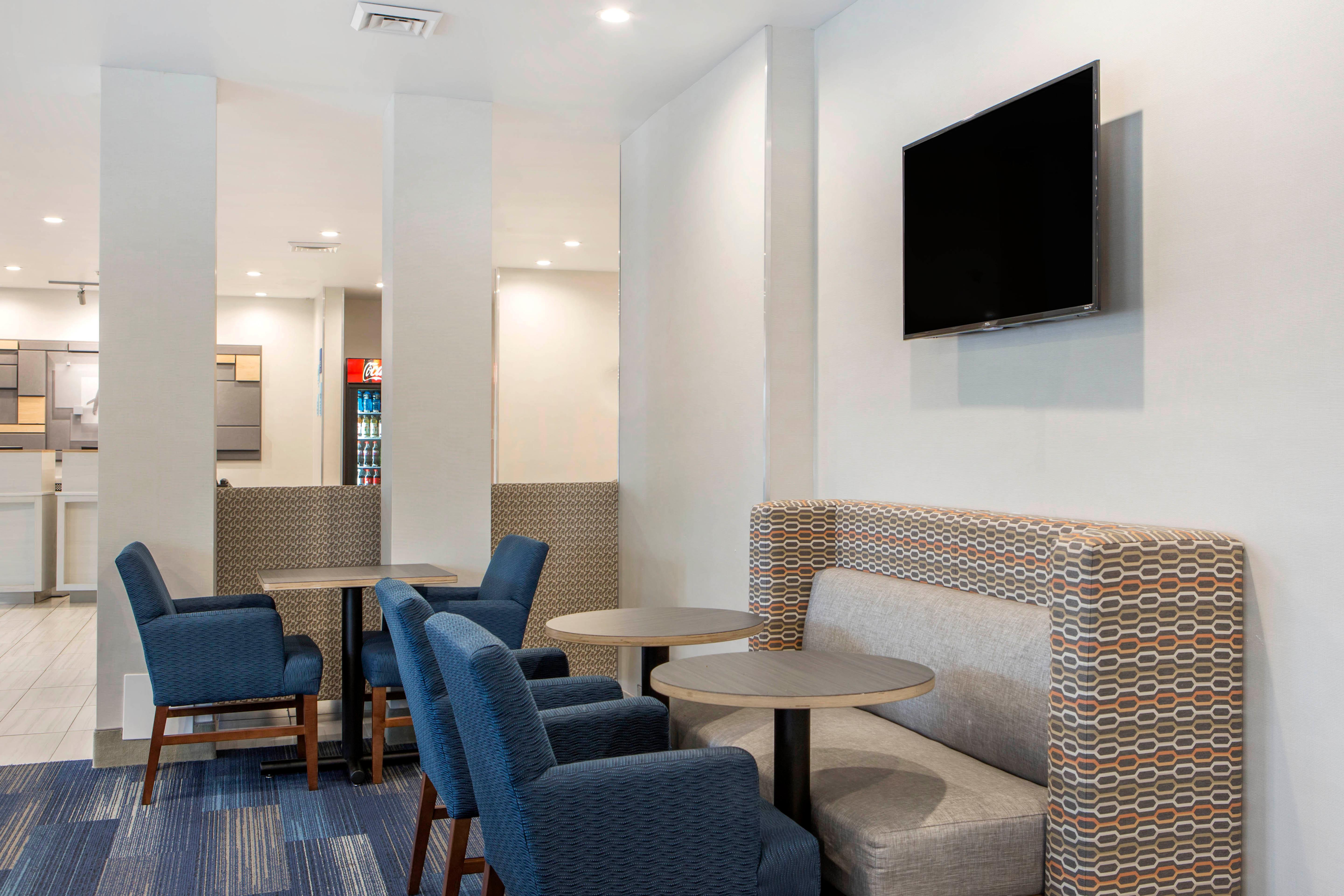 Holiday Inn Express And Suites Chicago West - St Charles By Ihg Saint Charles Extérieur photo