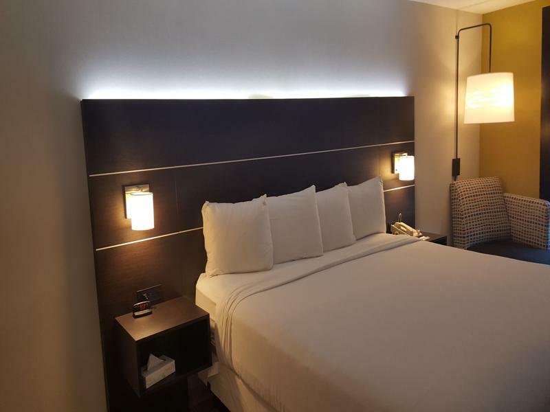 Holiday Inn Express And Suites Chicago West - St Charles By Ihg Saint Charles Extérieur photo